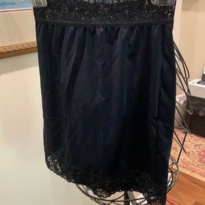 MEL-LIN HALF SLIP W/attached THONG